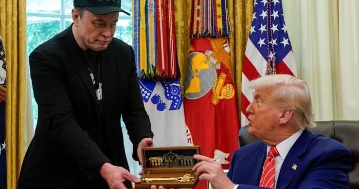 Трамп поздравил Маска с заработанным триллионом