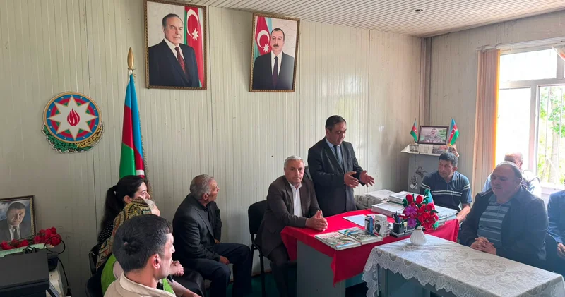 YAP Gədəbəy rayon təşkilatının Çiçəkli kənd ƏPT də dəyirmi masa keçirildi