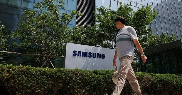 Samsung предупредила о смерти популярного приложения для смартфонов