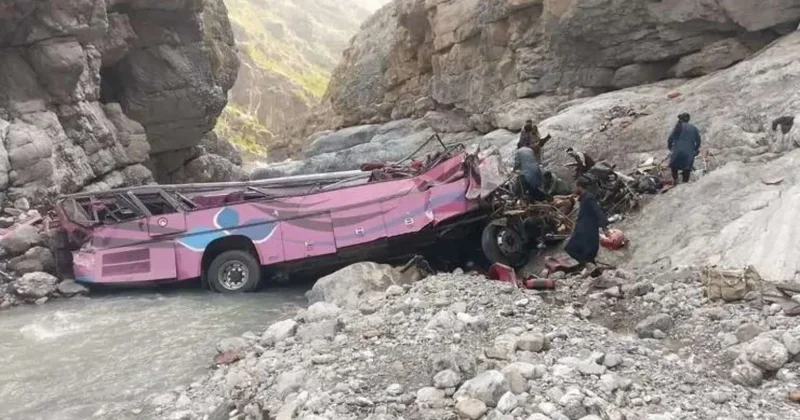 Pakistanda qətliam kimi qəza: Ən azı 40 nəfər öldü