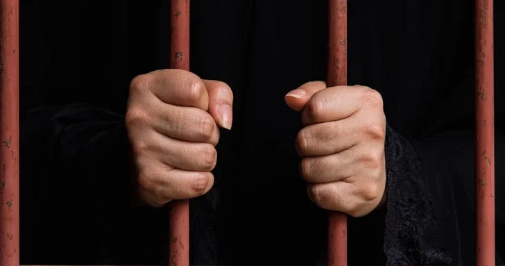 Судьба детей осужденных матерей в Азербайджане: закон и практика