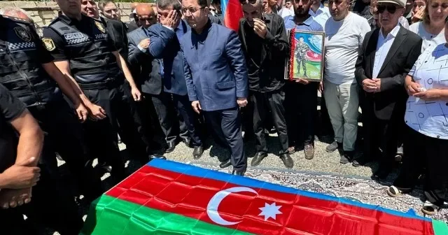 Goranboyda itkin şəhid Rauf Əhmədov dəfn olundu FOTO