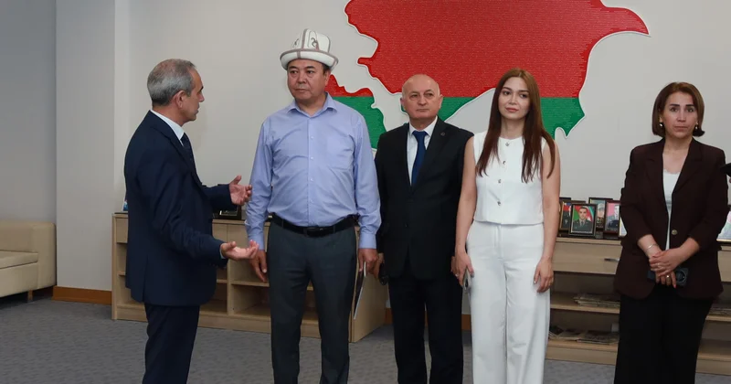 Qırğızıstan Milli Kitabxanasının direktoru Eldar Attokurov MEK in qonağı olub