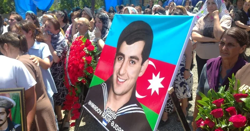 Şəhid Rauf Əhmədovun nəşi doğma kəndində torpağa tapşırıldı FOTO/VİDEO