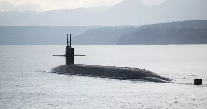 На американской атомной подлодке произошло массовое отравление экипажа