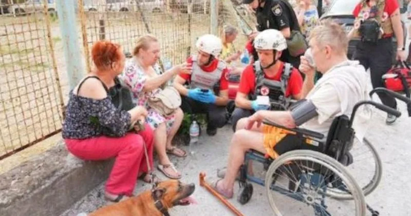 Rusiya Zaporojyeyə hücum etdi − 20 dən çox yaralı var