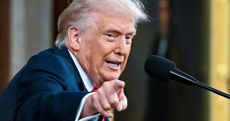 Трамп опять критикует НАТО ФОТО