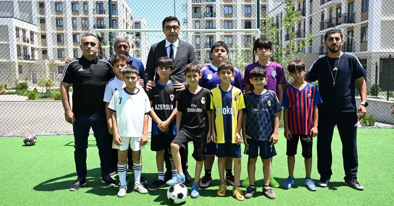 Fərid Qayıbov Ağdamda gənc futbolçuların məşqini izləyib FOTO