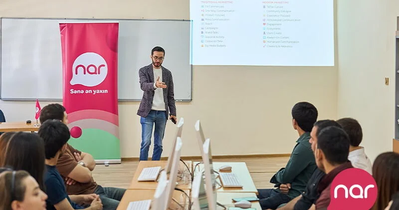 Nar провел тренинги по маркетингу и карьерному развитию для студентов в Гяндже ФОТО