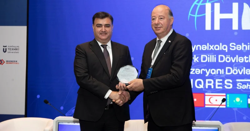 “Admedia” reklam agentliyi beynəlxalq tədbirdə təltif olunub FOTO