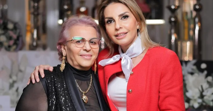 Anasının ad gününü bu sözlərlə təbrik etdi Fotolar