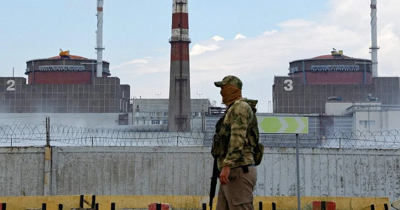 МАГАТЭ сообщило о взрывах и задымлениях возле ЗАЭС