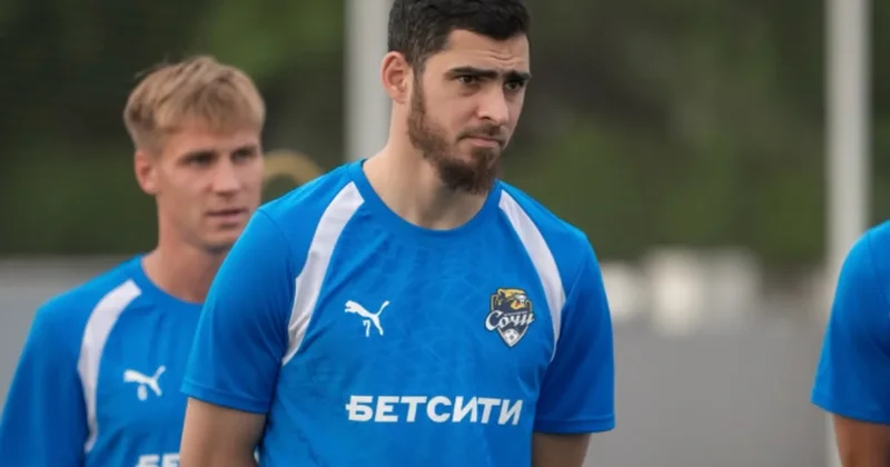 Rusiya klubu Ramil Şeydayevi transfer etdiyini açıqlayıb