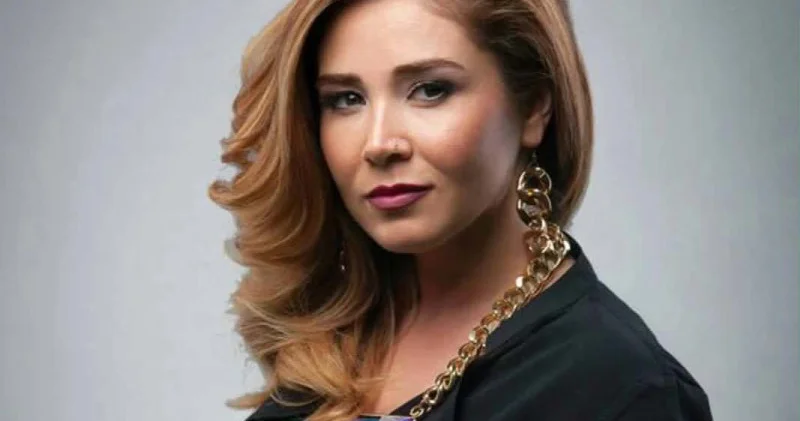 Elnarə Xəlilova: “Böyük oğlumdan hər gün şikayət edirlər”