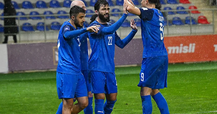 Azərbaycan millisinin hücumçusu “Neftçi”nin gündəmində