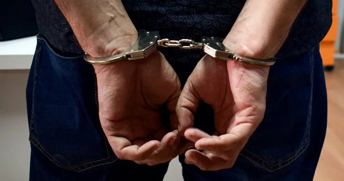 Paytaxtda keçmiş iş yerlərindən oğurluq edən şəxslər SAXLANILDILAR