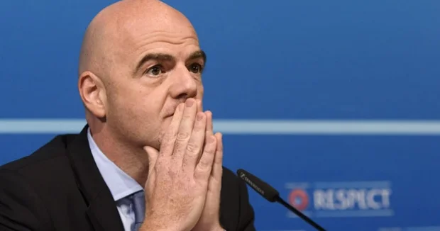 Daha bir federasiya FIFA rəhbərinə dəstəyini geri çəkdi
