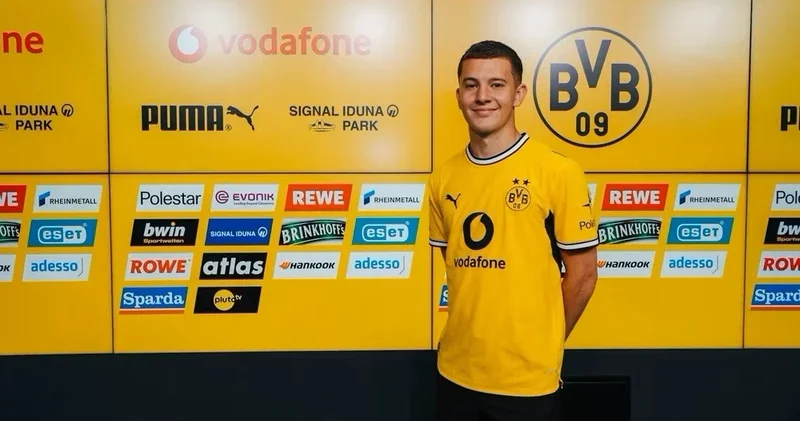 “Borussiya”dan yeni transfer: Belçikadan Almaniyaya