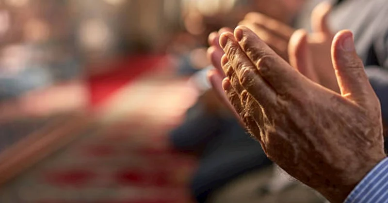 Məscidlərdə qiblə ilə bağlı müəmma: Səbəb nədir?