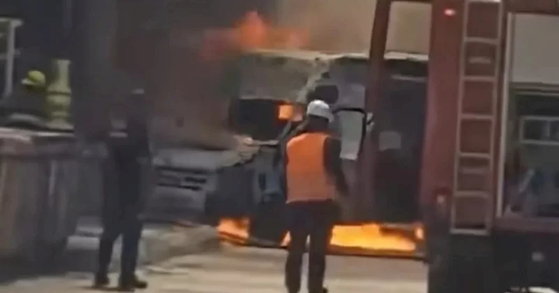 Bakıda Ford yandı