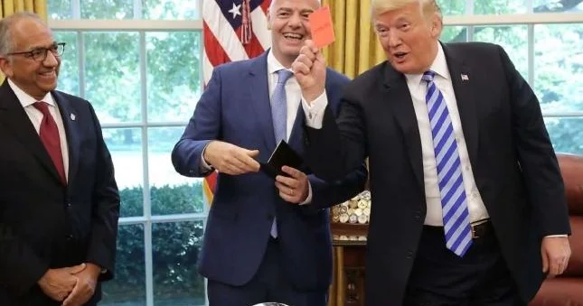 İnfantino vəzifəsini qorumaq üçün Trampdan dəstək istəyir