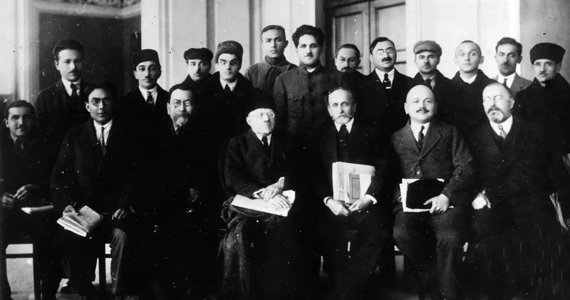 M.Ə.Rəsulzadənin gizli ETİRAZI: Niyə Bakı Türkoloji Qurultayına qarşı çıxmışdı? Faktlar