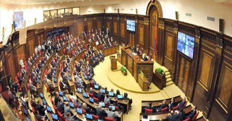 Ermənistan parlamentu bu gün onu yeni spiker seçəcək
