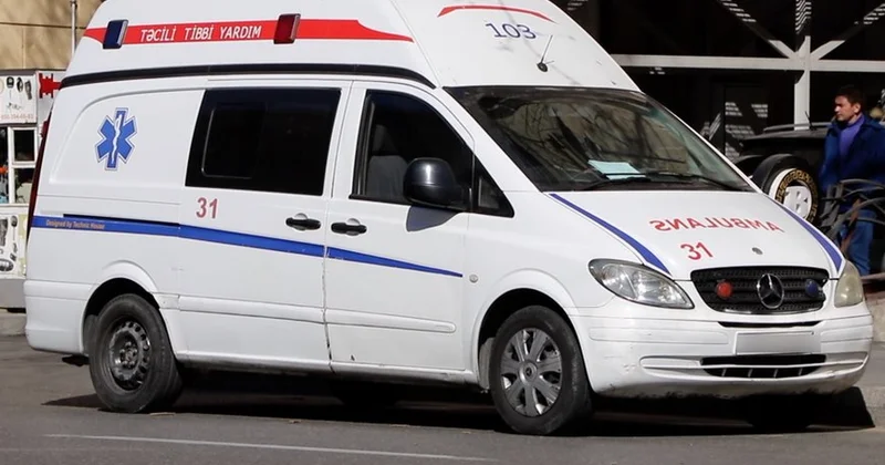 Əvvəl arvadını, sonra özünü bıçaqladı: Kişi öldü, qadın sağ qaldı