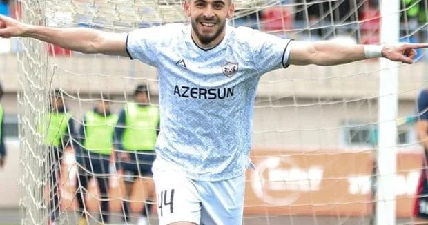 “Ferentsvaroş” “Qarabağ”dan futbolçu alır