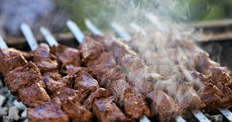 Çox insanın sevdiyi yemək xərçəngə səbəb olurmuş