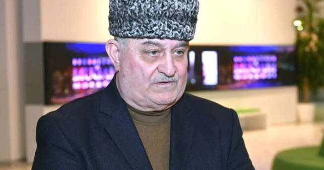 Xanəndənin ürəyində 4 damar dəyişdirildi