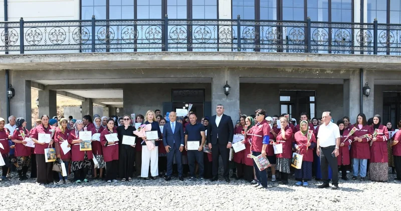Təmiz şəhər bizdən başlayır nümunə olmaq vəzifəmizdir
