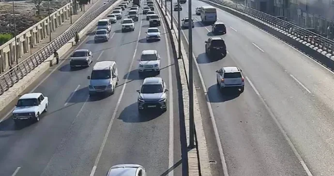 Bakıda 11 istiqamətdə nəqliyyatın sıxlığı müşahidə olunur YENİLƏNİB SİYAHI FOTO