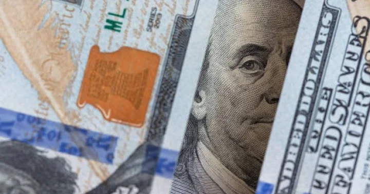 Dolların sabah üçün rəsmi məzənnəsi müəyyən olunub