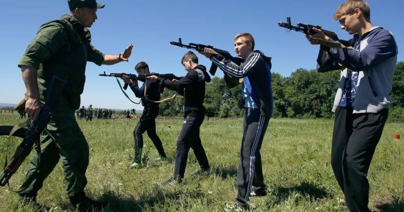 Кремль видит в похищенных украинских детях ресурс для своей армии Minval Politika