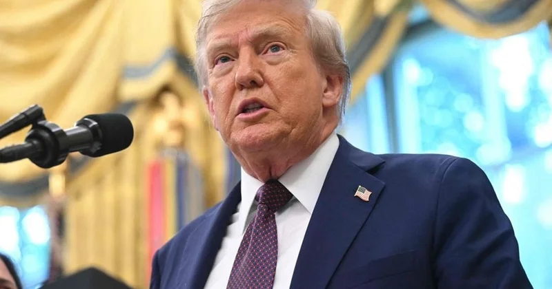 Tramp öz ayağına sıxdığı güllənin ağrısını çəkəcək Top Donalda tərəf atılıb