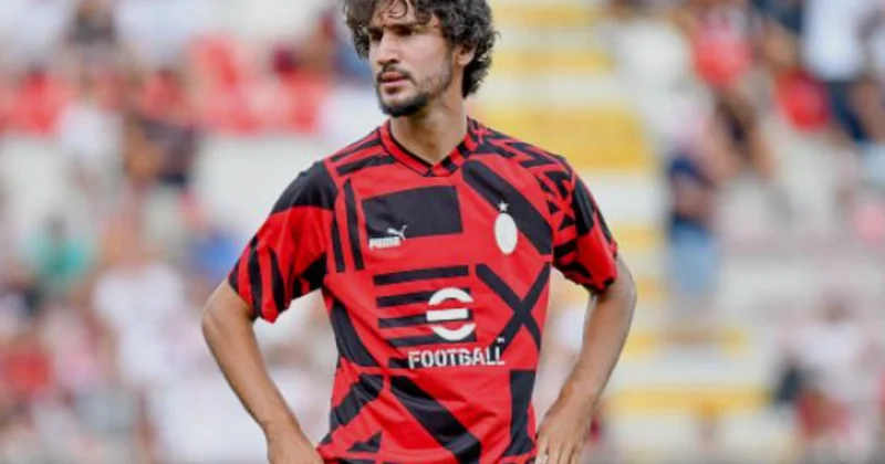 “Milan”ın futbolçusu ərəblərlə danışıq aparır