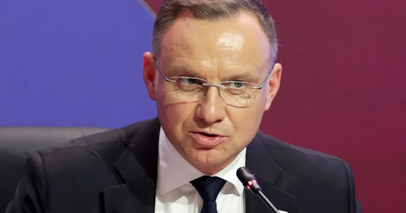 Keçmiş prezident köhnə sənətinə qayıdır
