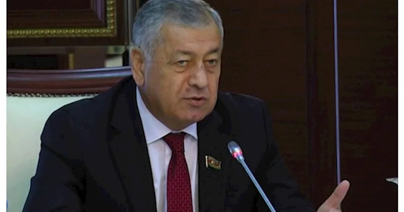 Vahid Əhmədov: “Problemlər çoxalıb, elə etmək lazımdır ki, AYNA lıq heç nə olmasın”