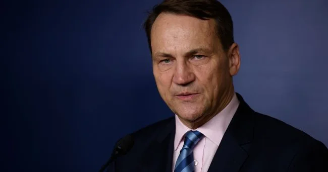 Sikorski və Navrocki ABŞ a gedirlər: Putinin Ukraynadakı məqsədləri barədə danışacaqlar