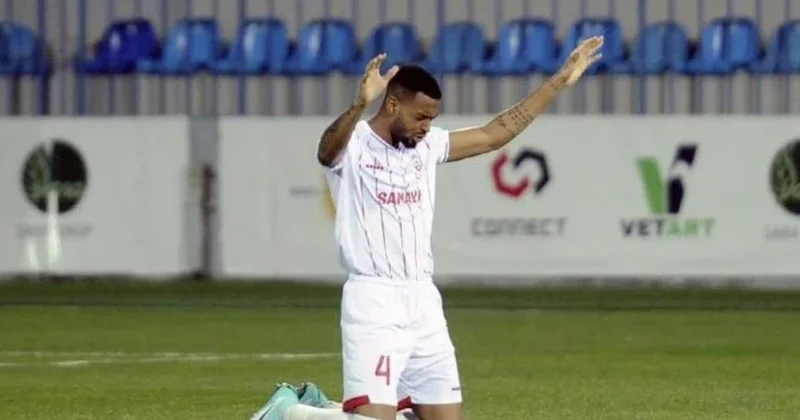 Neftçi nin futbolçusu üç oyunluq cəza aldı