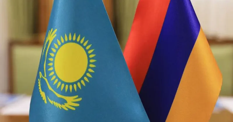 Qazaxıstan və Ermənistan 90 günə qədər vizasız səfərlər barədə razılığa gəlib