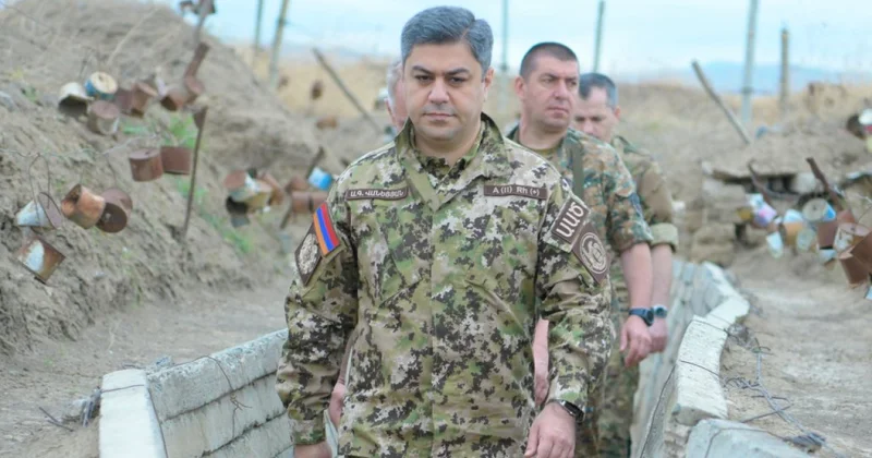 Erməni general müharibə zamanı Şuşa məktəbinin zirzəmisində gizlənibmiş
