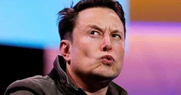 Elon Mask Qroku öz imicində necə yenidən qurur...