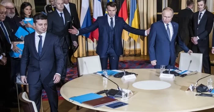 Zelenski Putin görüşünün yeri: 7 ölkənin adı çəkildi SİYAHI