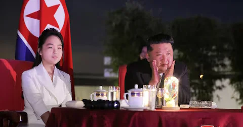 Kim Çen İn qızını öz yerinə HAZIRLAYIR