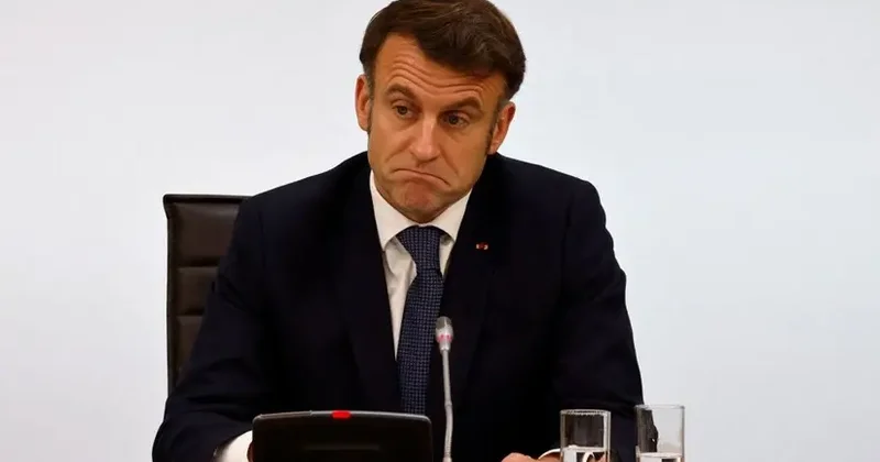 Fransızların cəmi 15 % i Makrona etibar edir