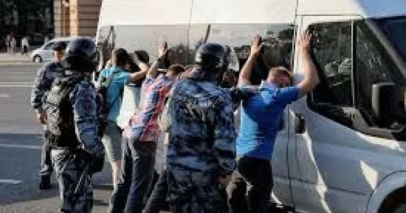 OMON dan Yekaterinburqda daha bir əməliyyat VİDEO