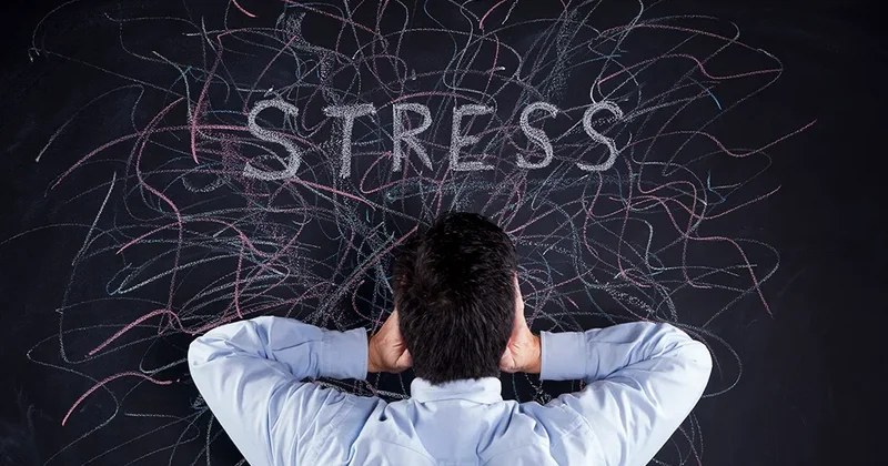 Alimlər sübut etdi: stress ürəyi molekulyar səviyyədə zədələyir