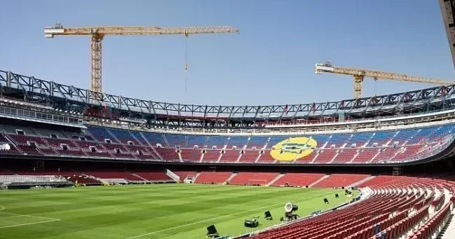 Barselona Çempionlar Liqasında Kamp Nou ya qayıdacaq